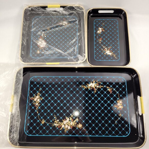 Lacquer Ware 3 Piece Tray Set Black Floral Gold Trim Flower Woolworth Japan 233N - Picture 3 of 3